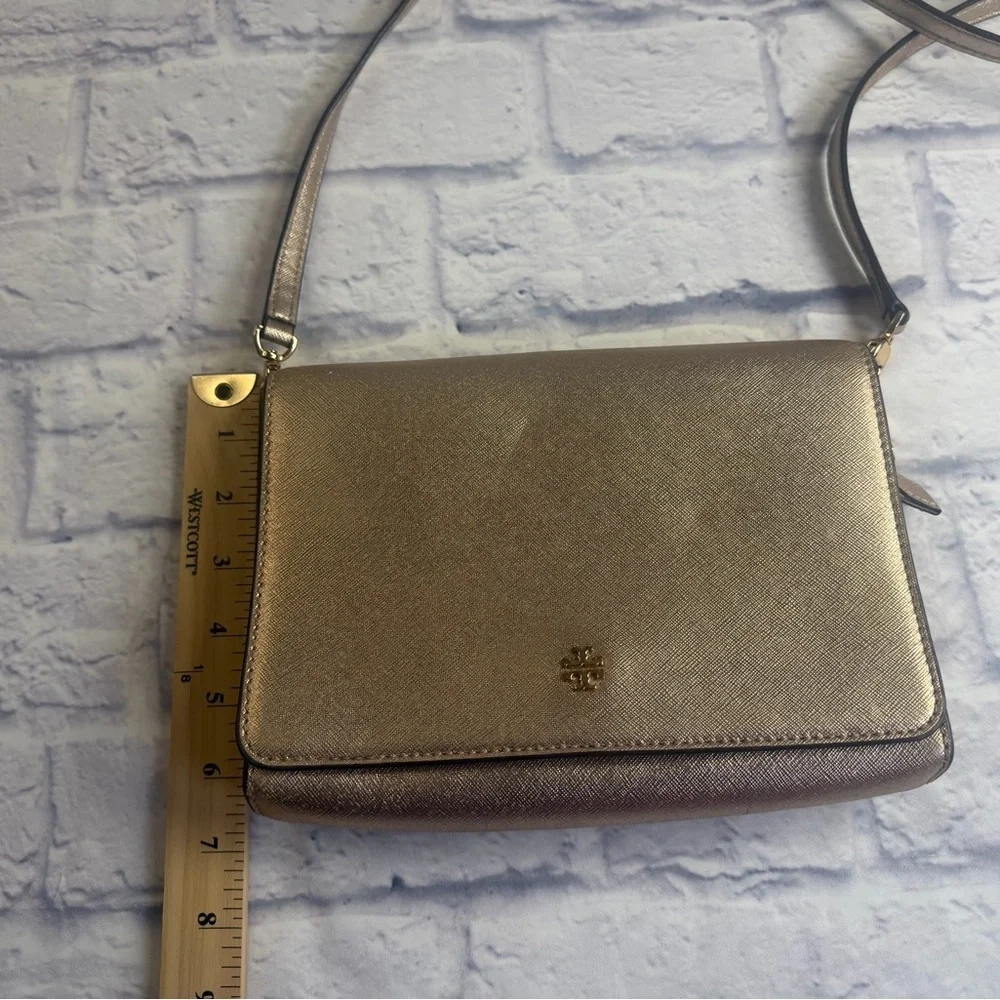 Tory Burch Emerson Combo Crossbody Bag in Metallic Rose Gold.